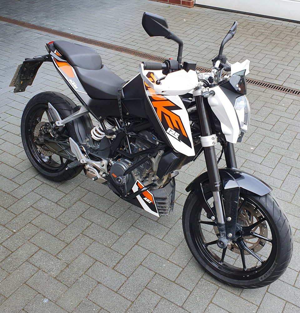 ktm duke 125